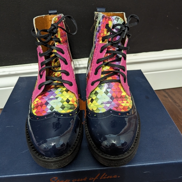 New Embassy London Hatter Boots. - Picture 6 of 11